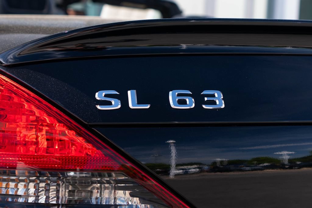 Used 2011 Mercedes-Benz SL 63 AMG image 19