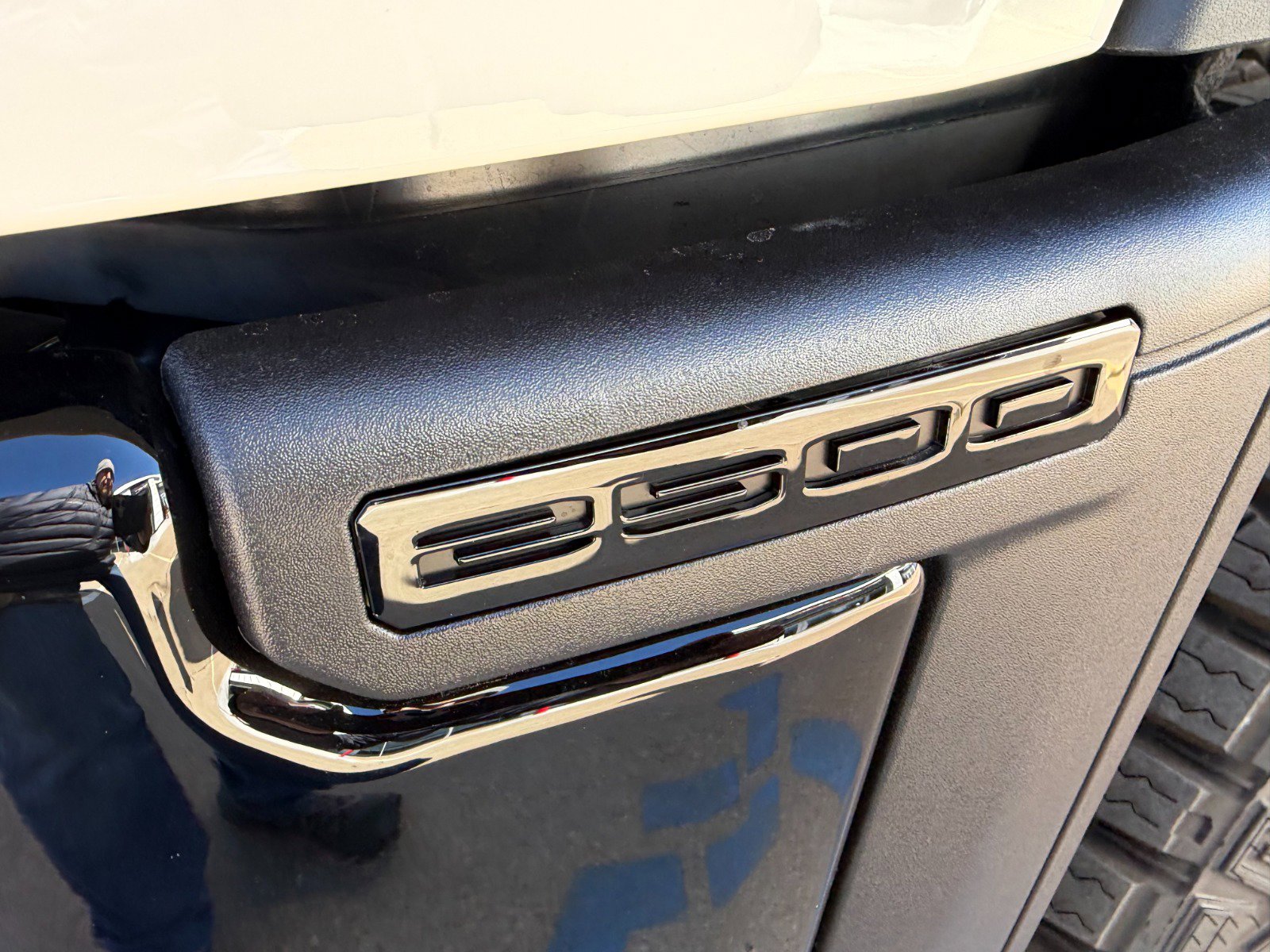 New 2026 GMC Sierra 2500 AT4X w/ LPO, Black Badging Package image 4