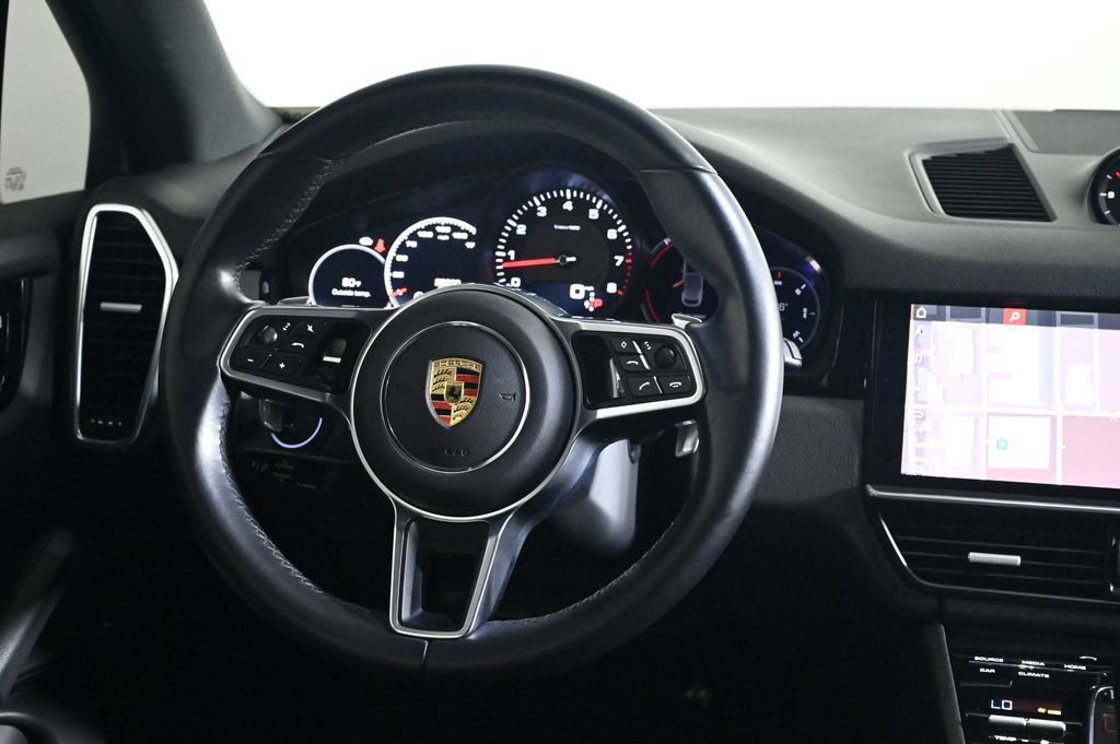 Certified 2021 Porsche Cayenne AWD/4WD image 12
