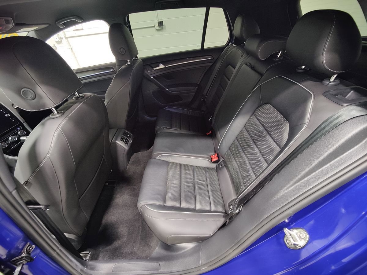 Used 2019 Volkswagen Golf R 4-Door AWD/4WD image 48