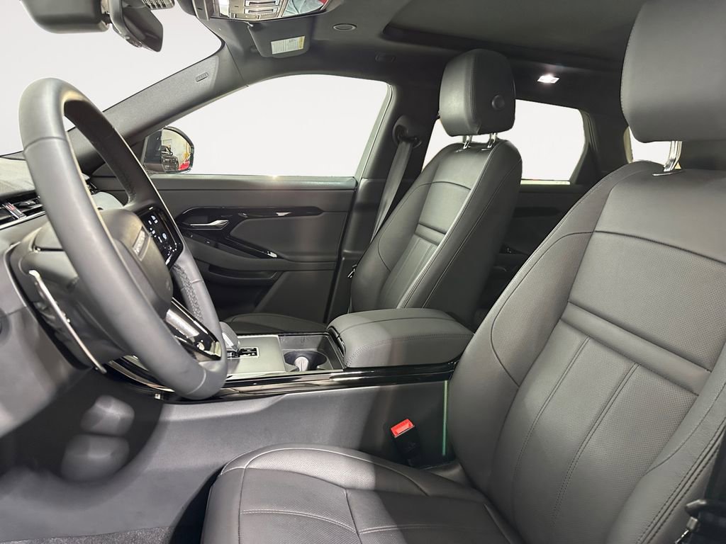 Used 2026 Land Rover Range Rover Evoque S image 9