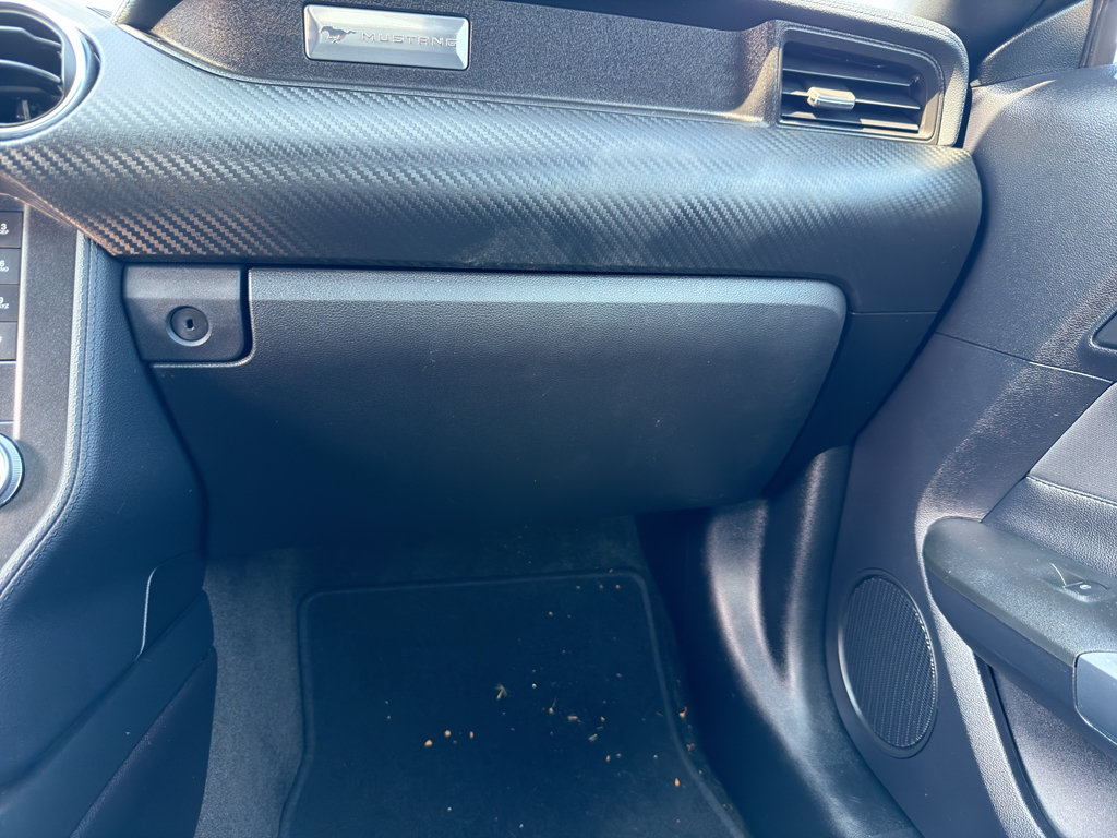 Used 2018 Ford Mustang Coupe RWD image 27