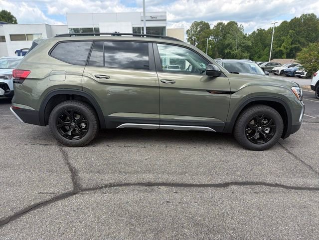 New 2026 Volkswagen Atlas Peak Edition AWD/4WD image 1