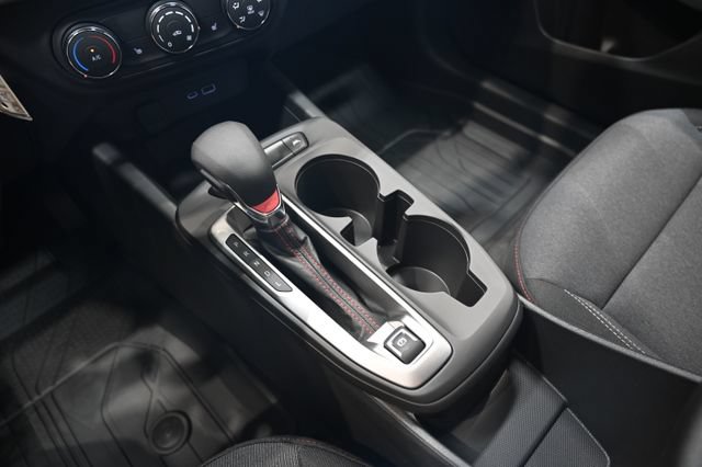 New 2026 Chevrolet Trax RS w/ Sunroof Package FWD image 18