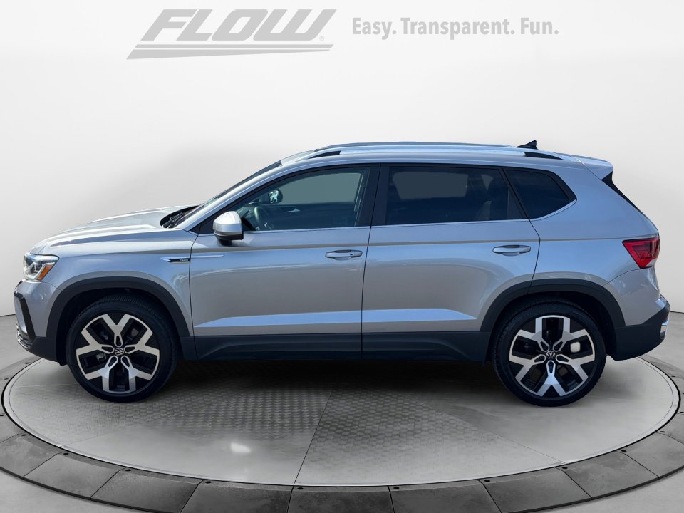 Used 2022 Volkswagen Taos SEL image 4