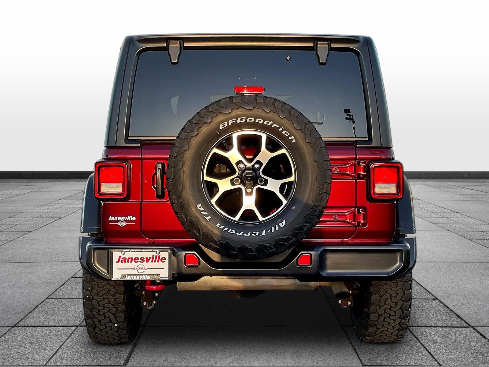 Used 2021 Jeep Wrangler Rubicon w/ Cold Weather Group AWD/4WD image 6