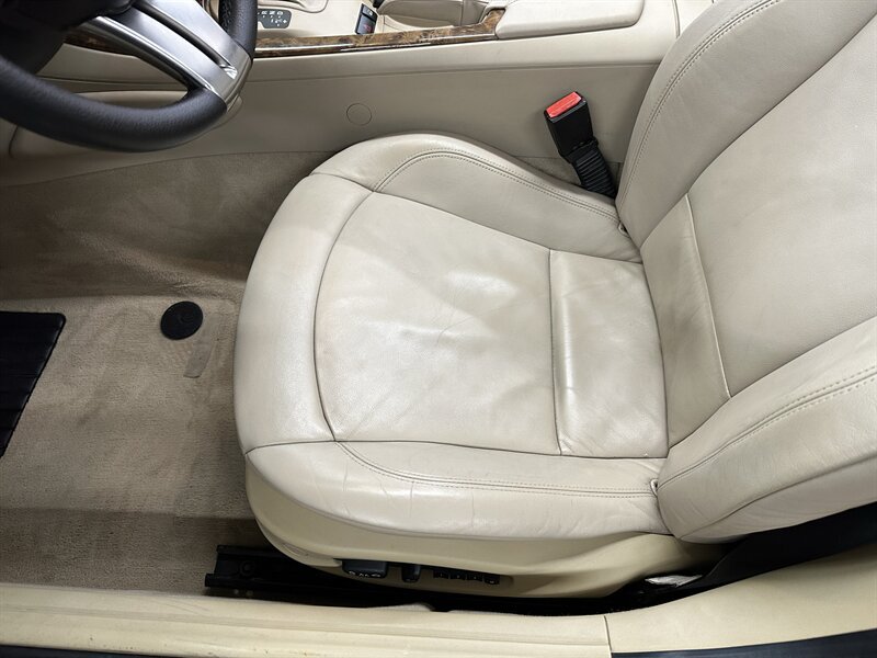 Used 2006 BMW Z4 3.0i RWD image 31