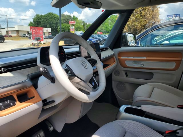 Certified 2025 Volkswagen ID. Buzz 1st Edition RWD image 18