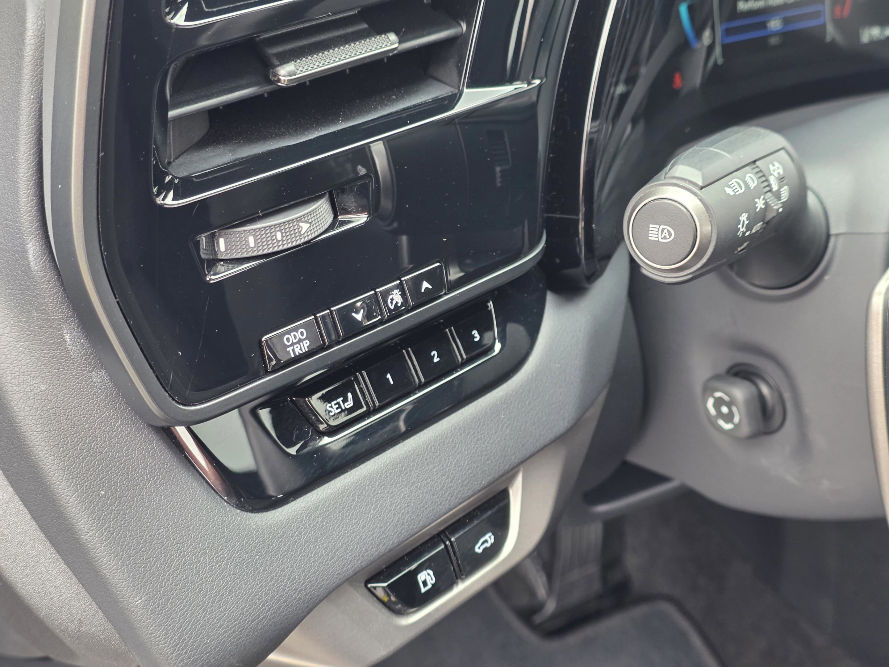 Certified 2025 Lexus RX 350 Premium w/ Accessory Package (Z1) image 21