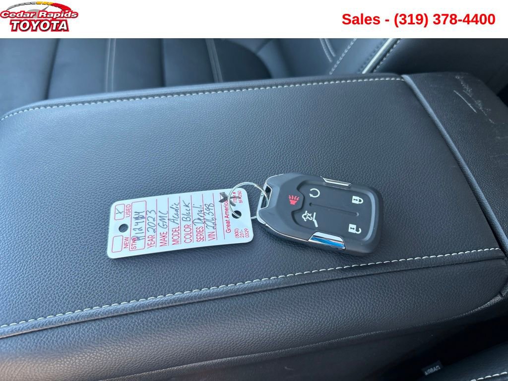 Used 2023 GMC Acadia Denali w/ Denali Ultimate Package image 27