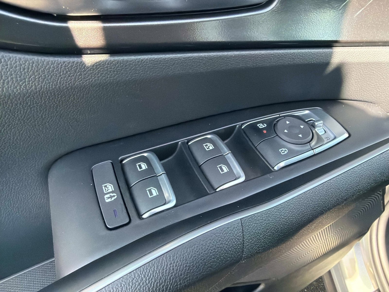 New 2026 Kia Sorento LX FWD image 14