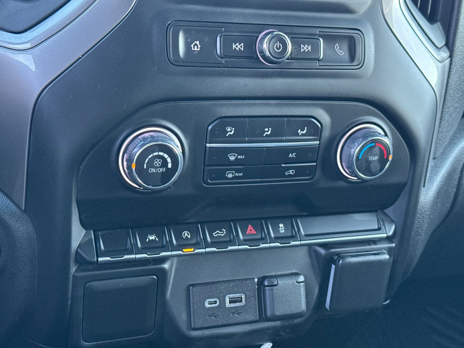 Used 2022 Chevrolet Silverado 1500 Custom image 22