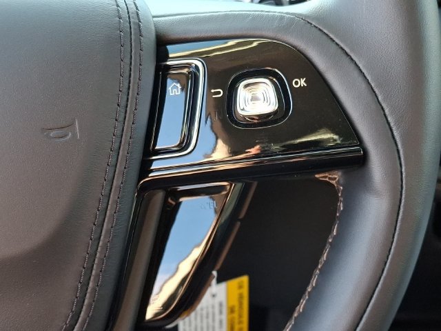 New 2026 Lincoln Aviator AWD image 18