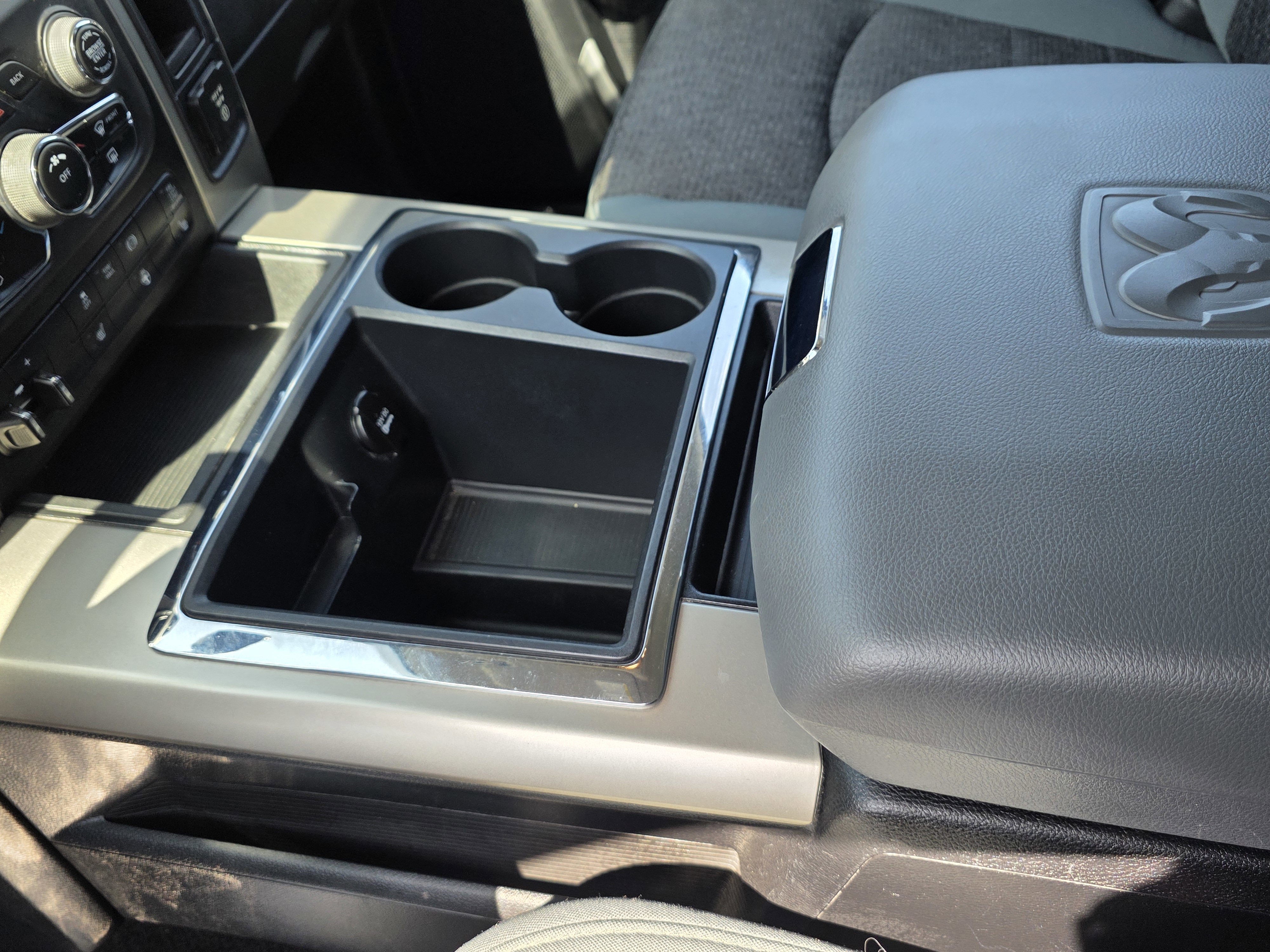 Used 2013 RAM 2500 Big Horn RWD image 14