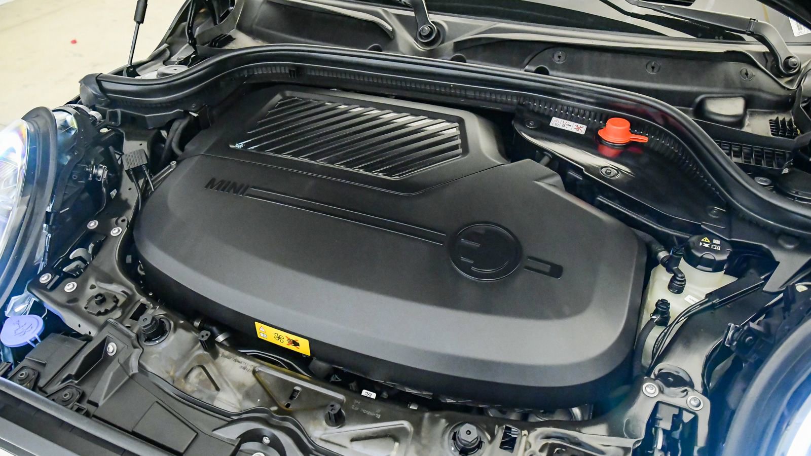 Certified 2024 MINI Cooper SE FWD image 26