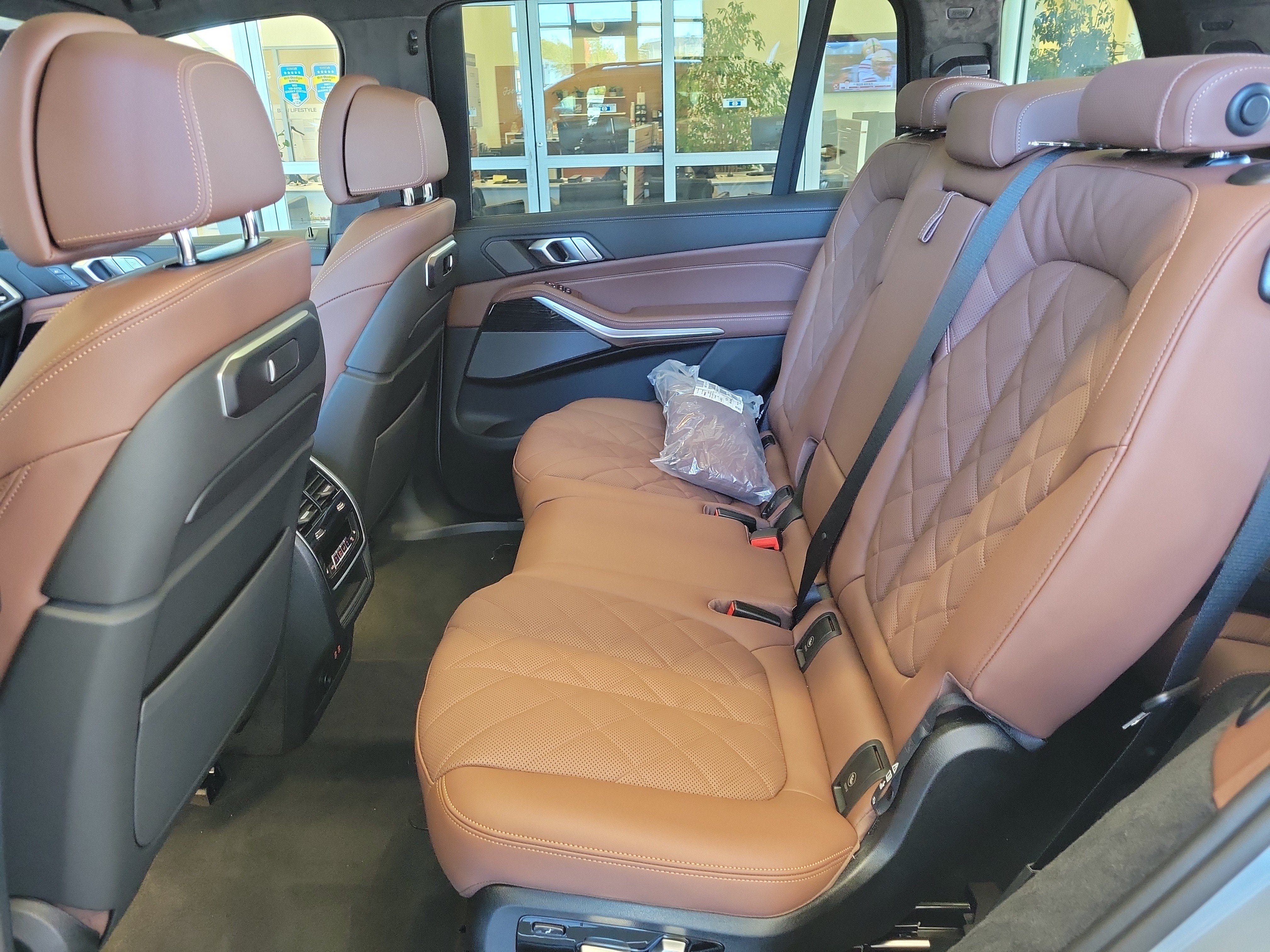 New 2027 BMW X7 xDrive40i w/ M Sport Package AWD/4WD image 26