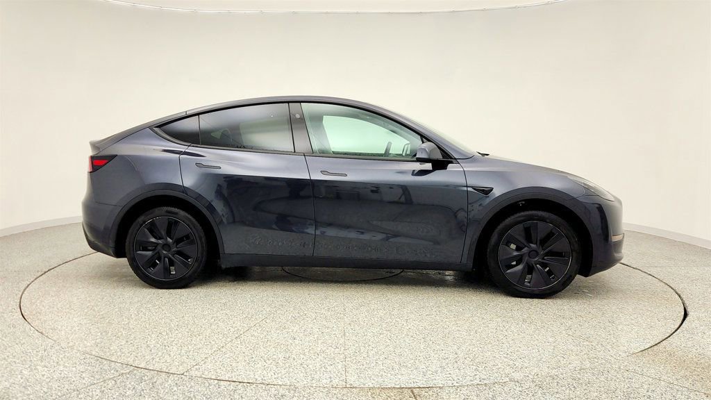 Used 2025 Tesla Model Y Long Range image 4