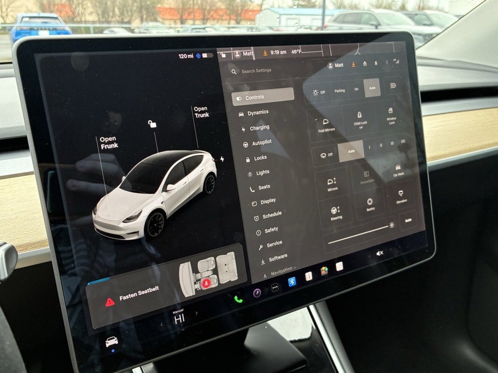 Used 2020 Tesla Model Y Long Range image 17