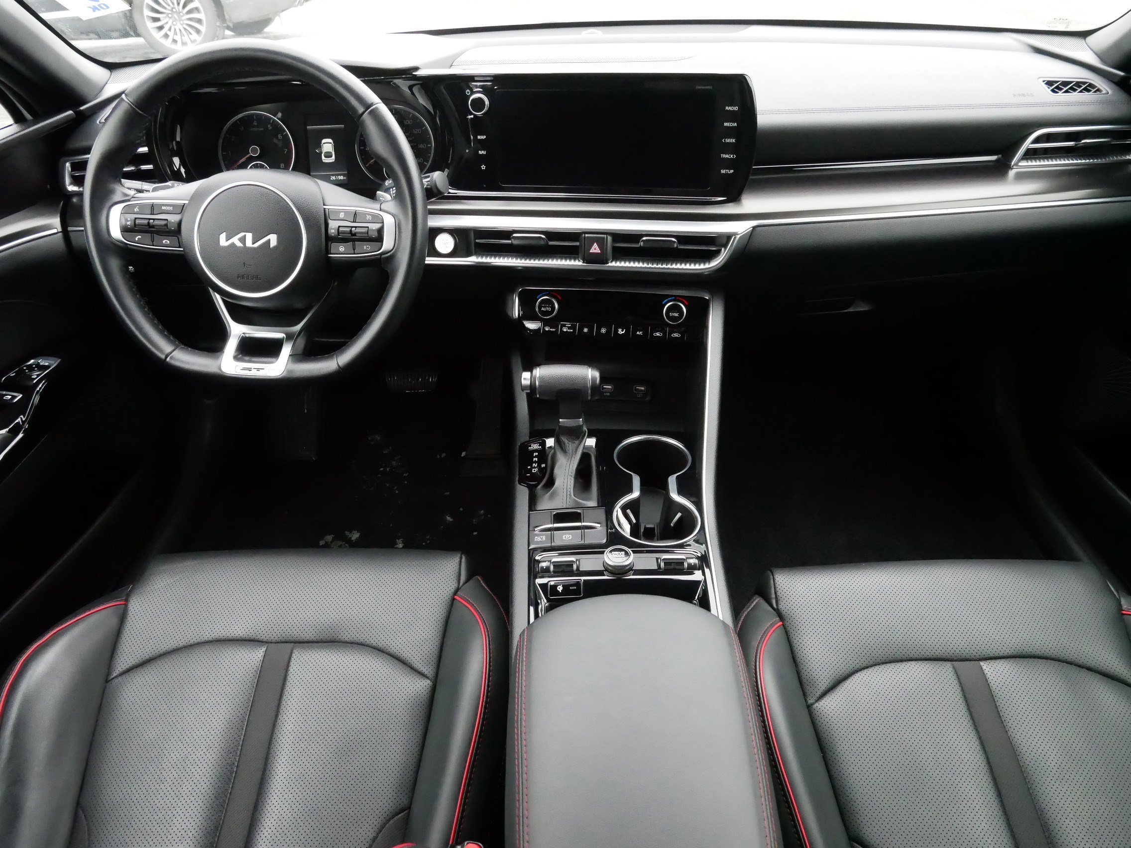 Used 2024 Kia K5 GT image 10