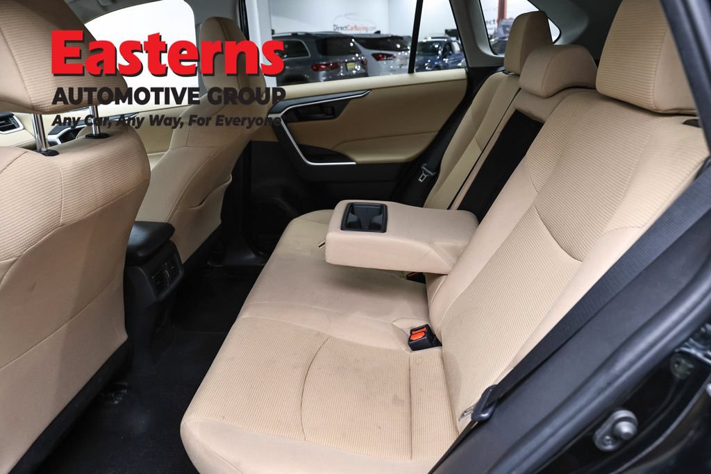 Used 2023 Toyota RAV4 LE AWD/4WD image 21