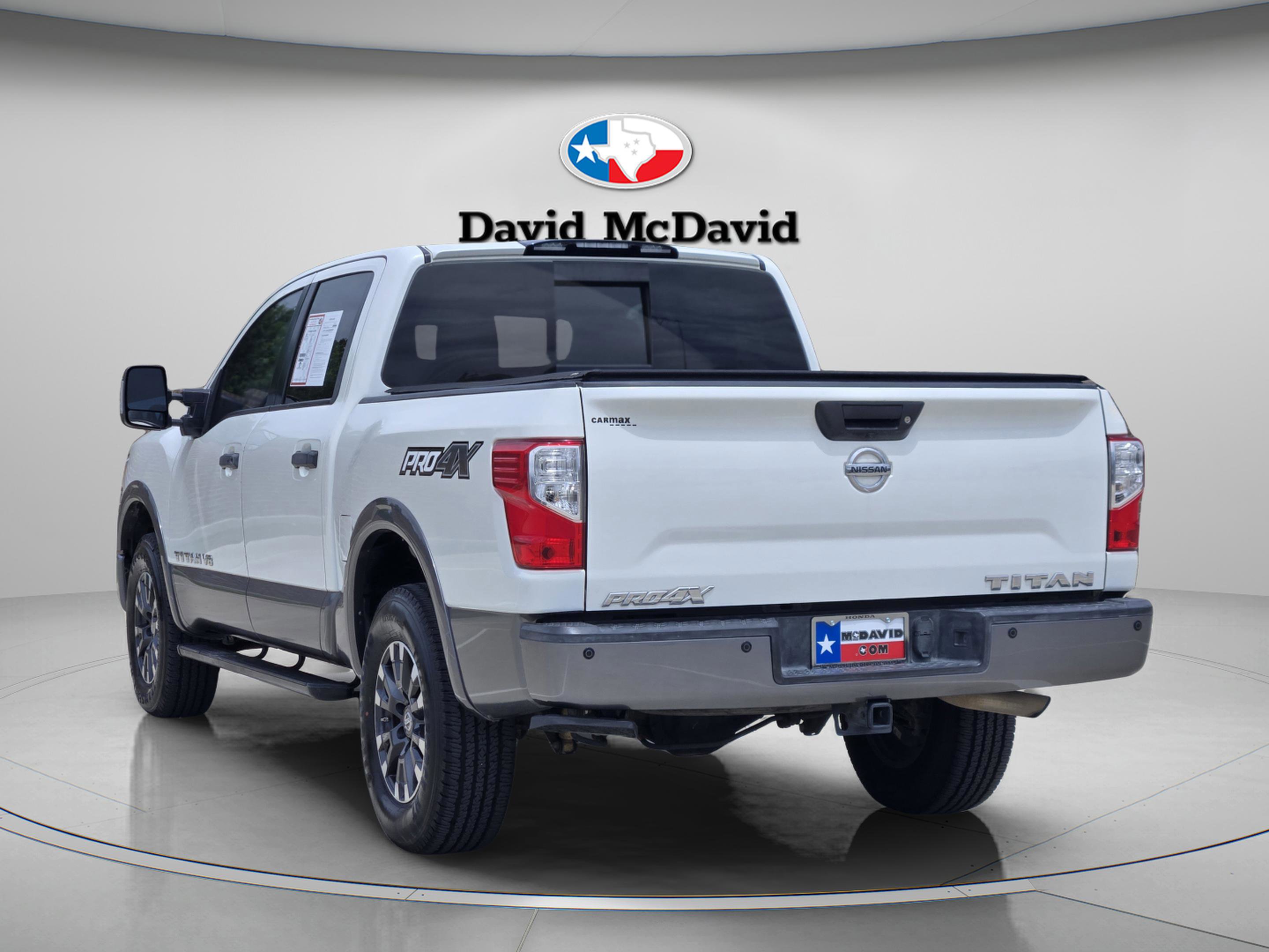 Used 2018 Nissan Titan PRO-4X w/ Pro-4x Utility Package AWD/4WD image 4