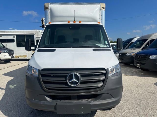 Used 2022 Mercedes-Benz Sprinter 3500 image 2