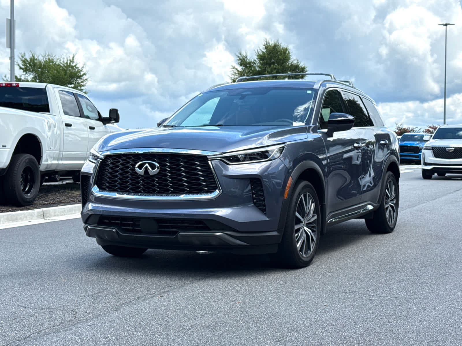 Used 2025 INFINITI QX60 Sensory AWD/4WD image 1