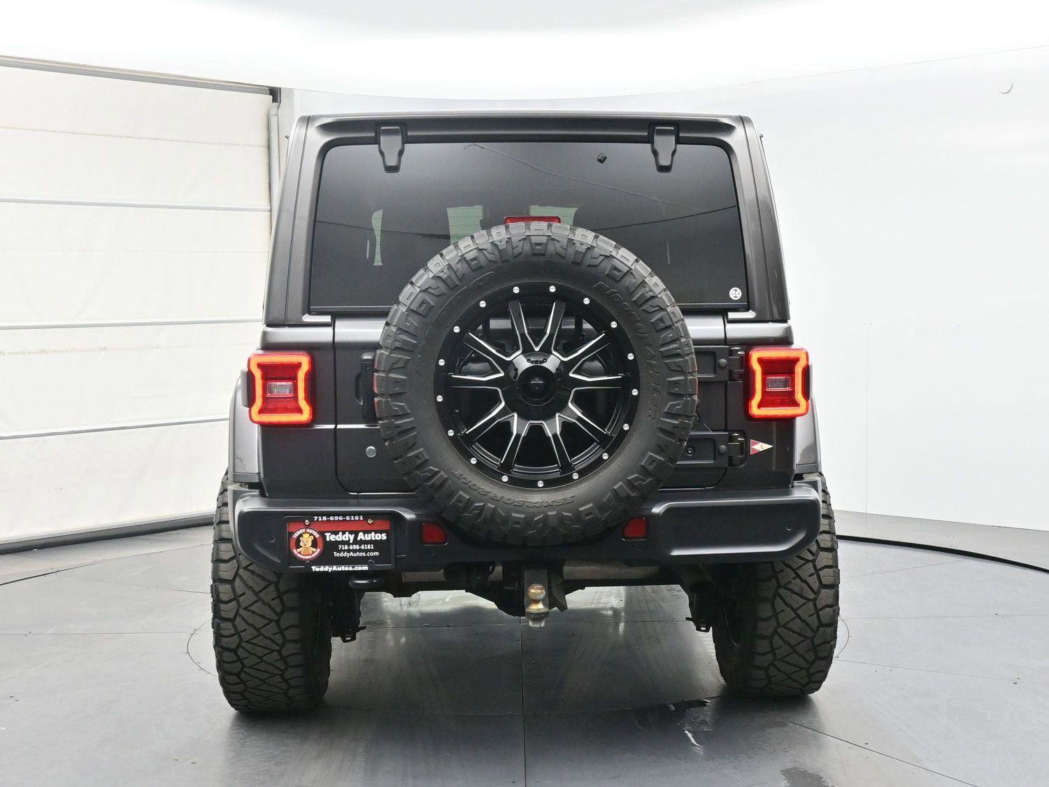 Used 2019 Jeep Wrangler Unlimited Sahara image 20