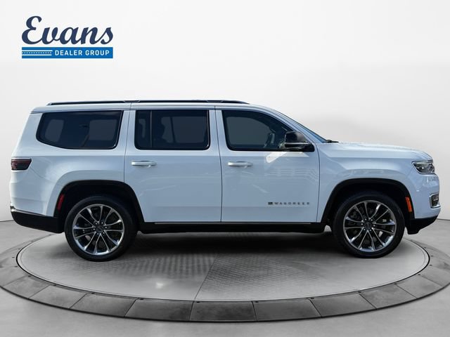 Used 2023 Jeep Wagoneer Series III w/ Premium Group I AWD/4WD image 9