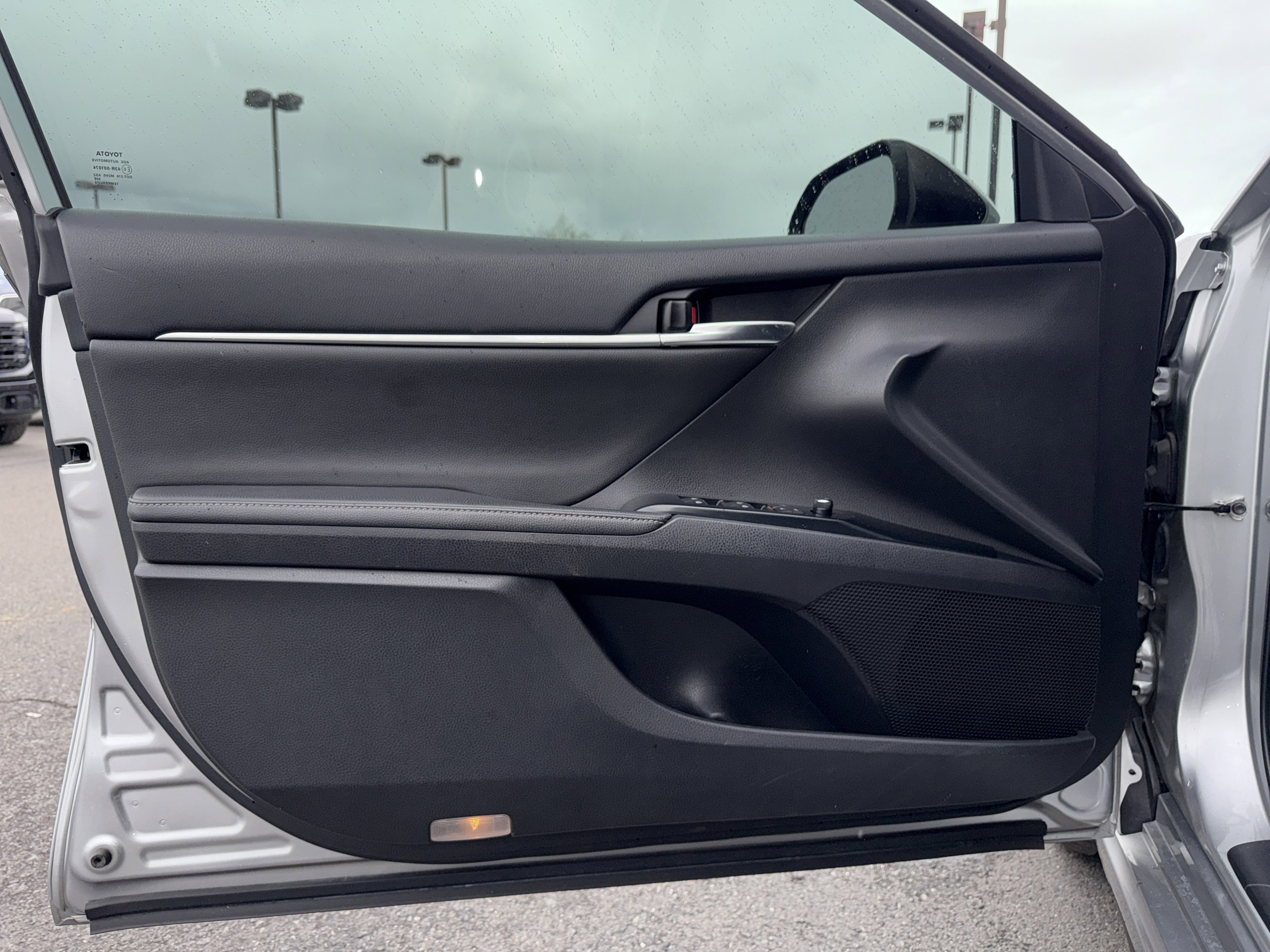 Used 2019 Toyota Camry XSE w/ Driver Assist Package image 9