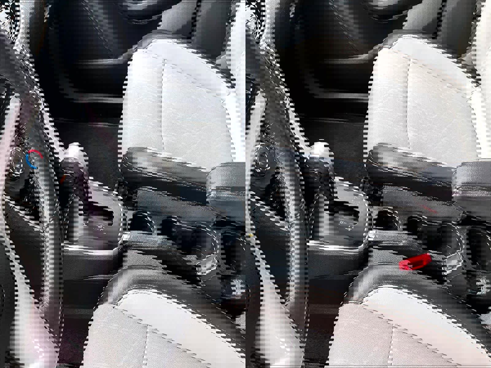 Used 2022 Chevrolet Trax LT w/ LT Convenience Package AWD/4WD image 20