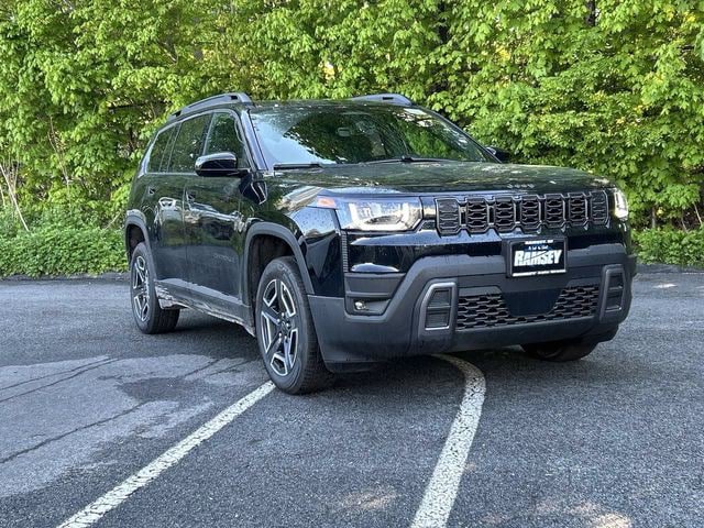 New 2026 Jeep Cherokee Laredo AWD/4WD image 1