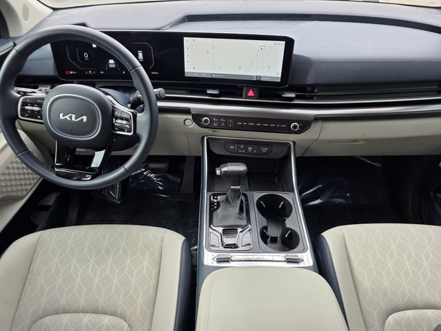 Used 2025 Kia Carnival SX FWD image 20
