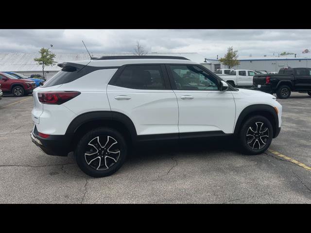 Certified 2024 Chevrolet TrailBlazer ACTIV w/ Convenience Package AWD/4WD image 32