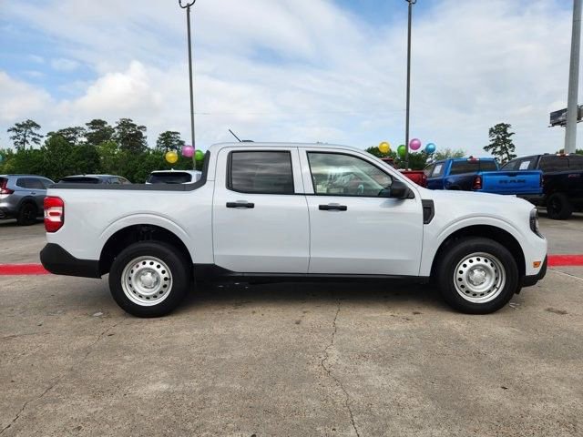 Used 2025 Ford Maverick XL w/ Equipment Group 102A image 4