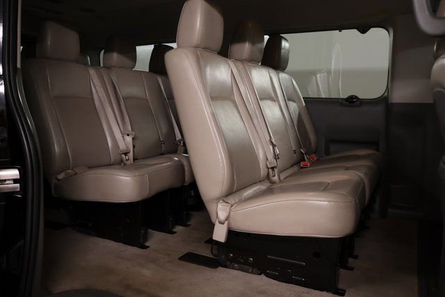Used 2017 Nissan NV 3500 SL image 26