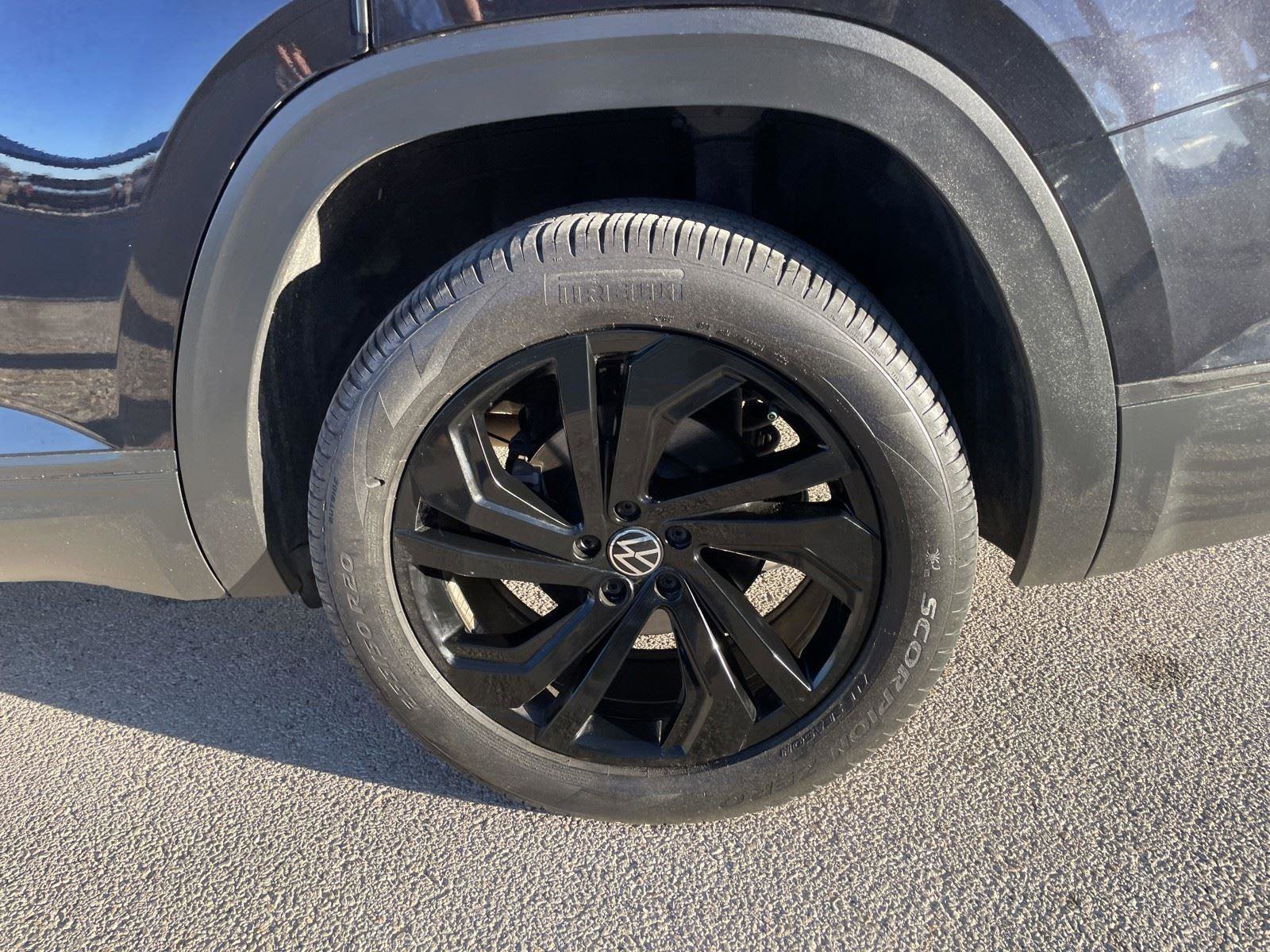 Used 2022 Volkswagen Atlas SE image 35