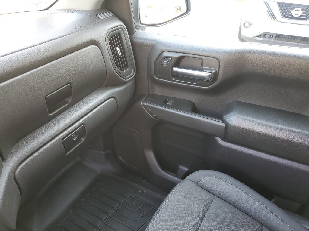 Used 2025 Chevrolet Silverado 1500 Custom Trail Boss AWD/4WD image 33