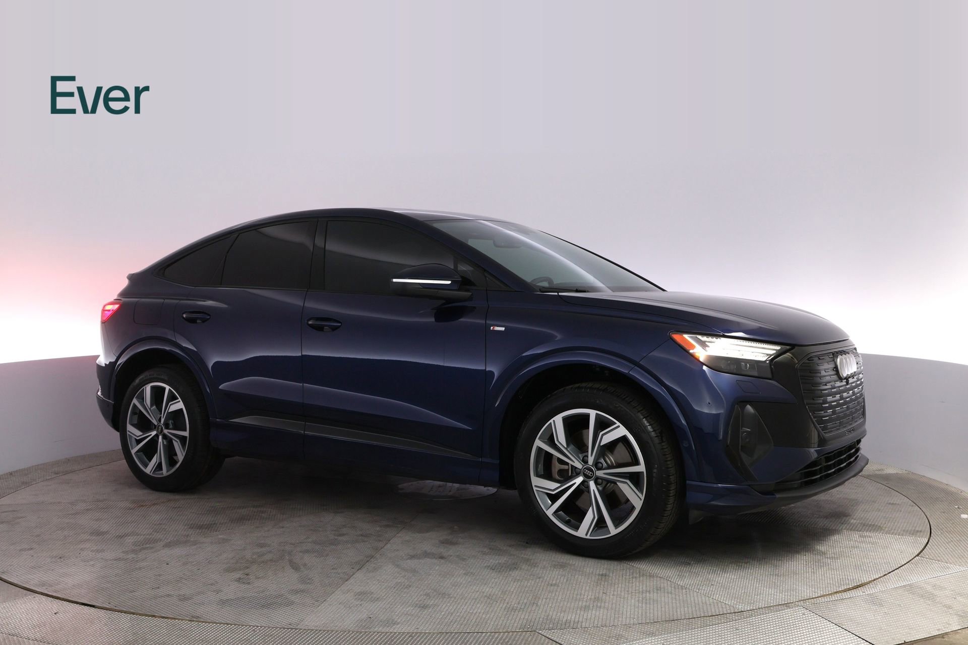 Used 2024 Audi Q4 e-tron Prestige image 14