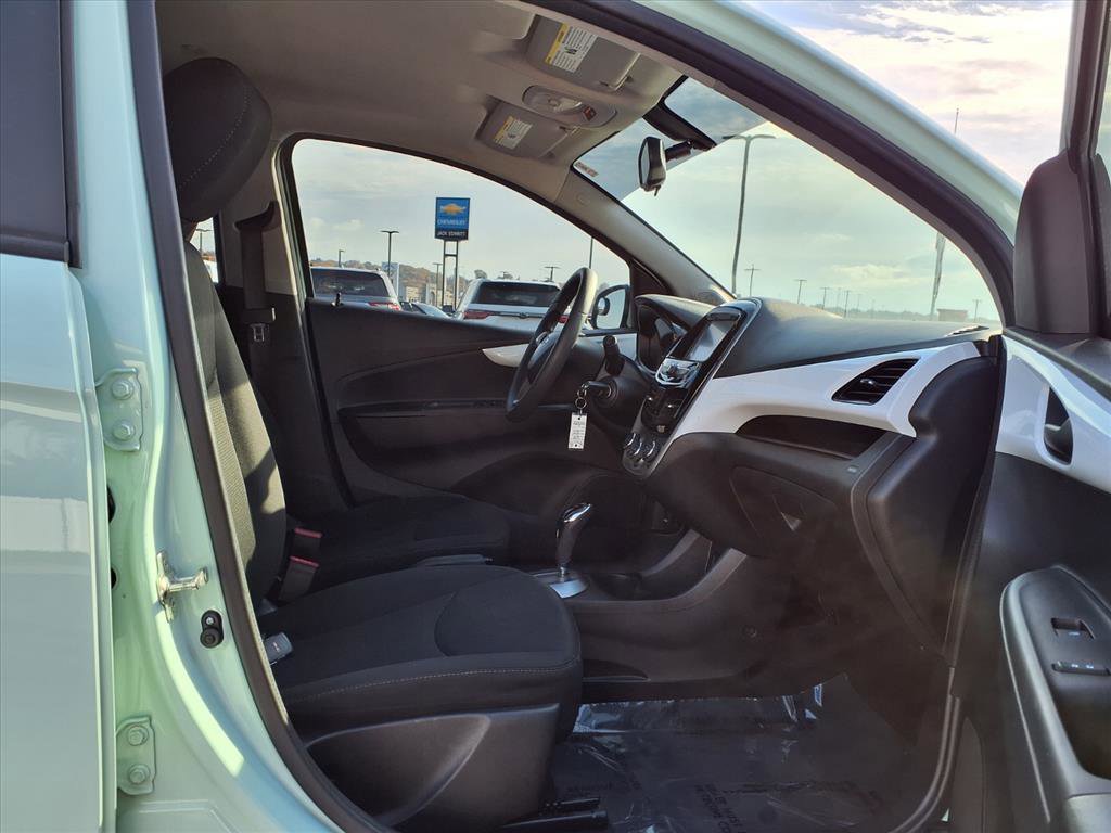 Used 2018 Chevrolet Spark LT image 20