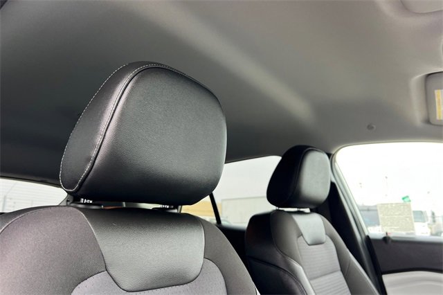 Used 2025 Chevrolet Trax LT w/ LT Convenience Package image 21