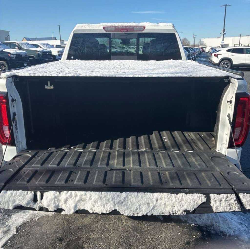 Used 2022 GMC Sierra 1500 AT4X image 10