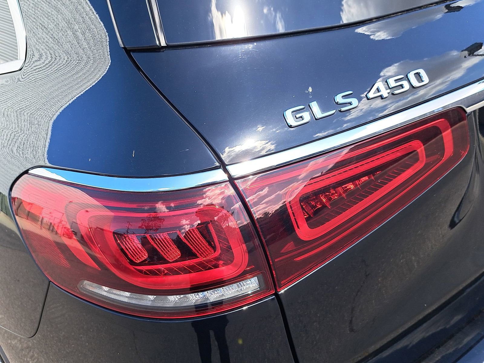Used 2023 Mercedes-Benz GLS 450 4MATIC image 38