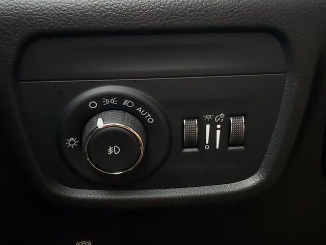 New 2026 Jeep Grand Cherokee Limited AWD/4WD image 34