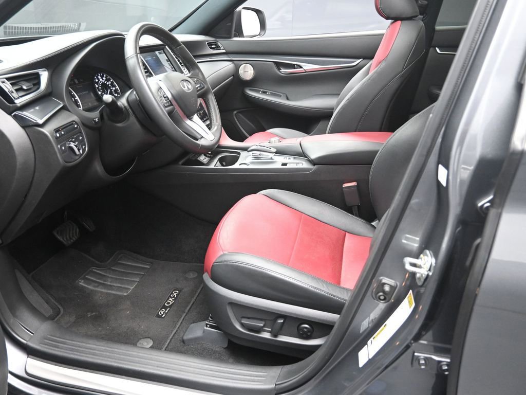 Used 2024 INFINITI QX50 Sport image 17