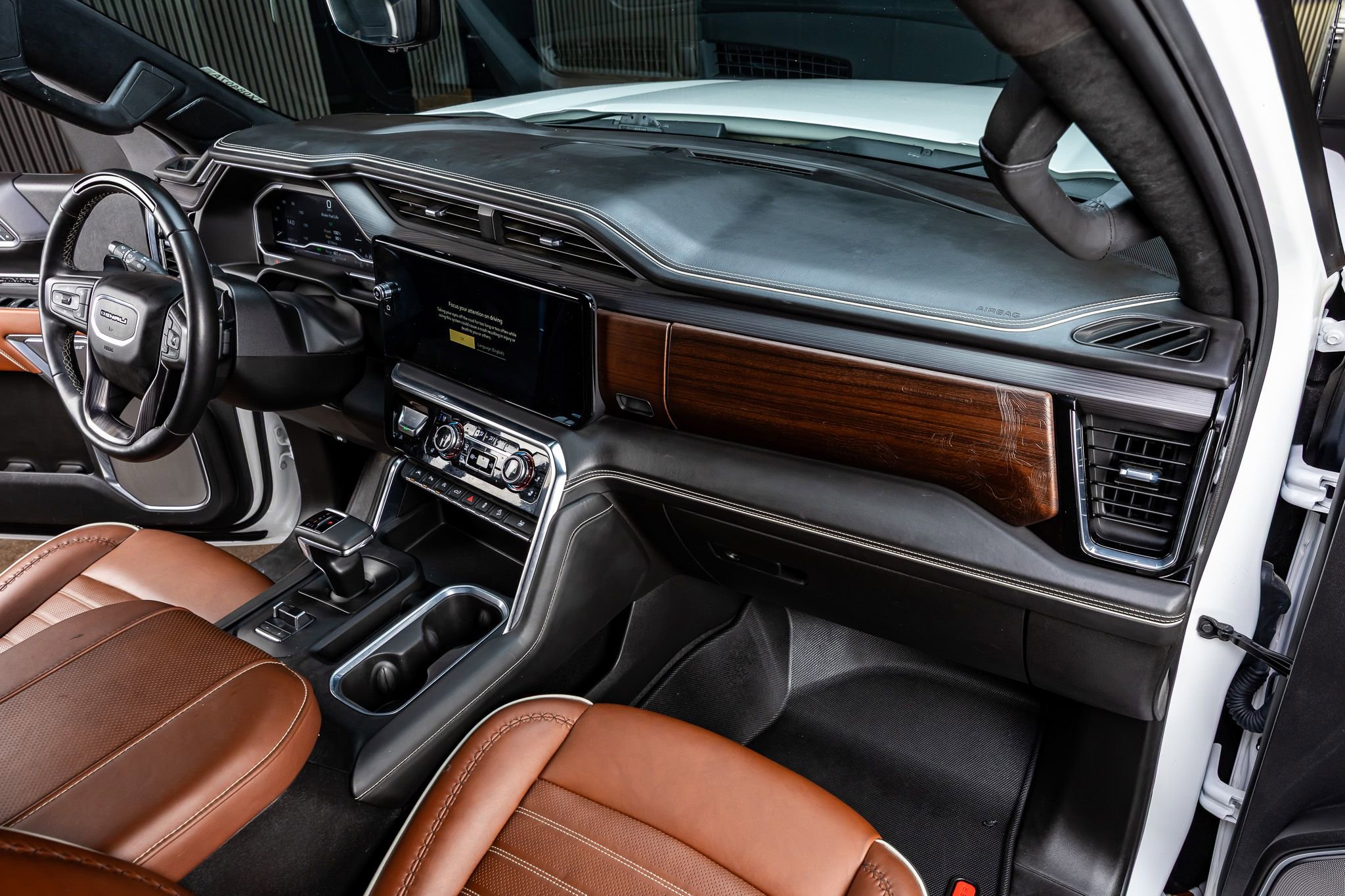 Used 2023 GMC Sierra 1500 Denali Ultimate image 17