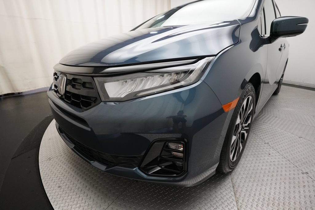 Certified 2026 Honda Odyssey Elite image 12