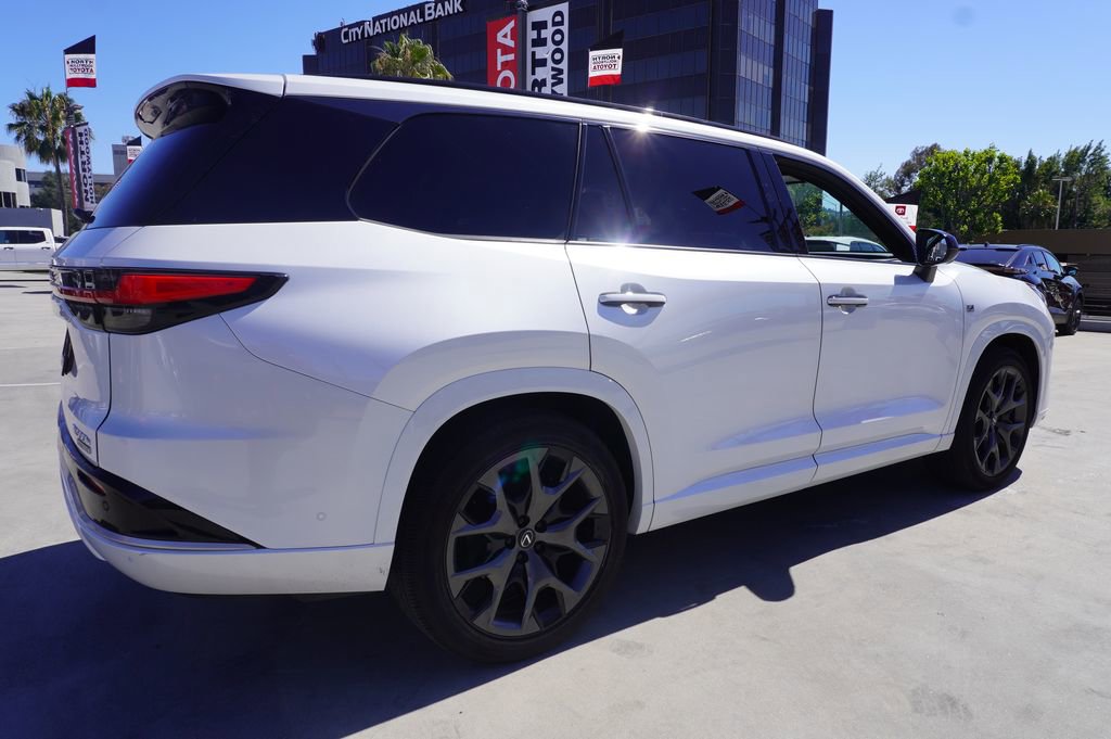 Used 2025 Lexus TX 500h AWD w/ Technology Package image 7