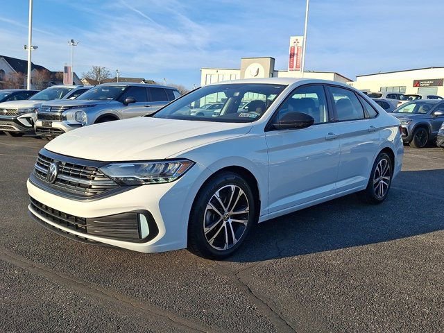 Certified 2023 Volkswagen Jetta Sport image 3