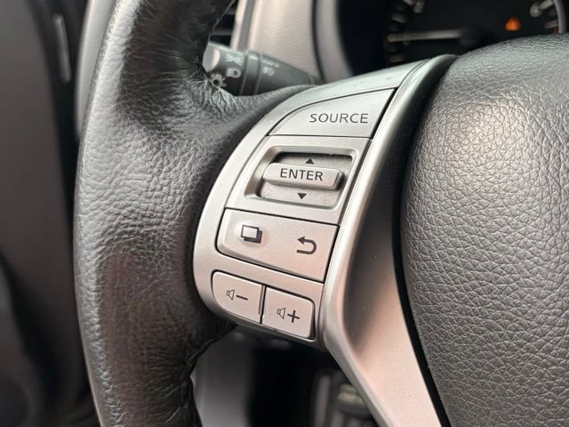 Used 2016 Nissan Altima 2.5 SL w/ 2.5 Technology Package FWD image 14